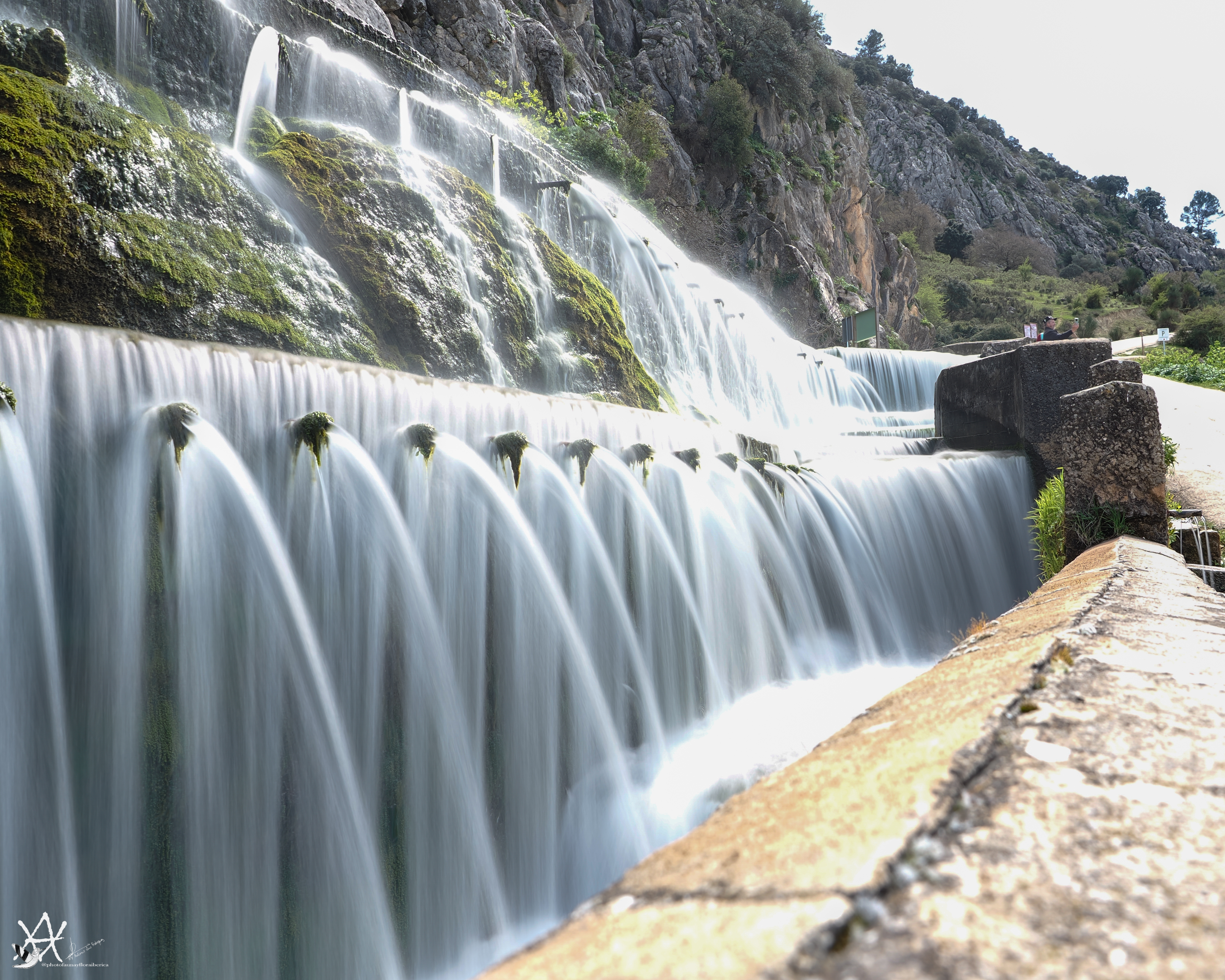 Fuente de los 100 caños